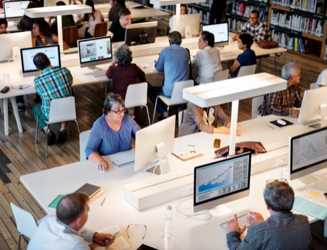 Engineers at Amazon Oppose the In-House AI Tool and Demand More Use of Claude Code