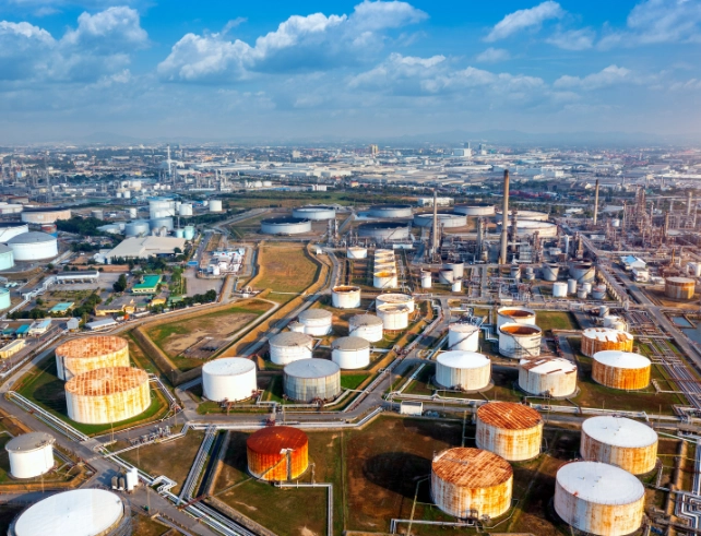 USA to get its first oil refinery with Reliance backing.